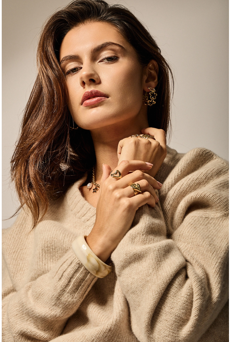 Bague breloque cœur dorée – Chic & féminine